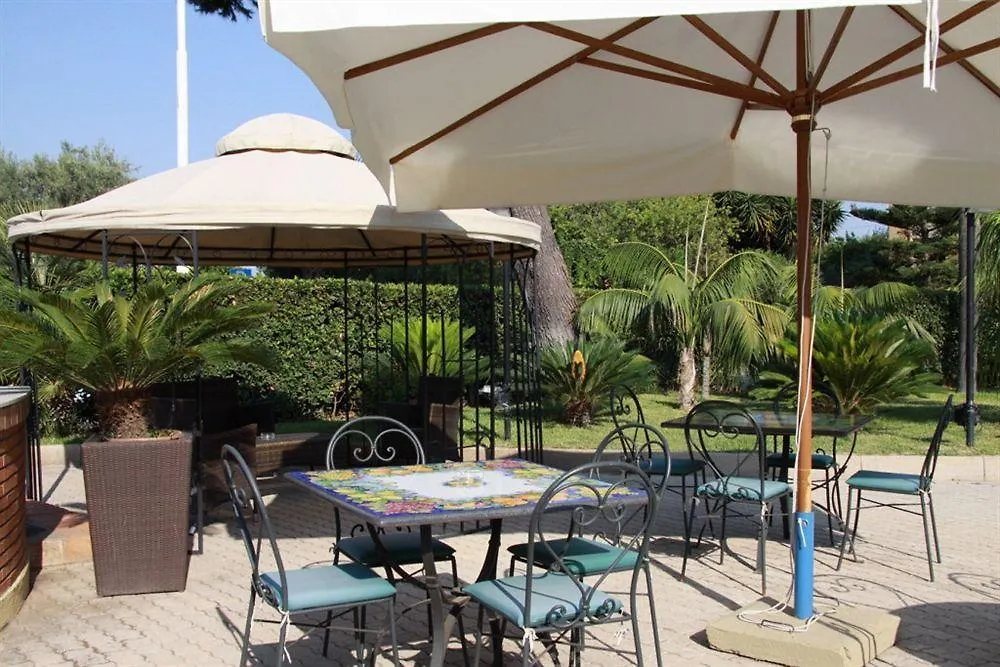 Il Gelso Bianco Hotel Misterbianco 3*,